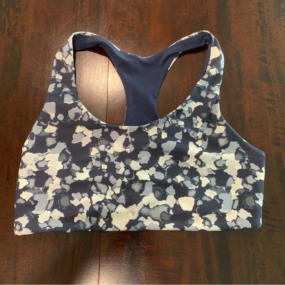 EUC Old Navy Power Soft Sports Bra Size XL